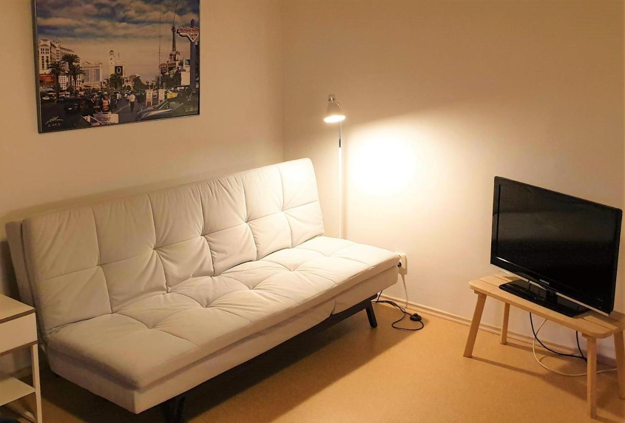 Tihase Studio Apartment With Sauna Tallinn Exterior photo